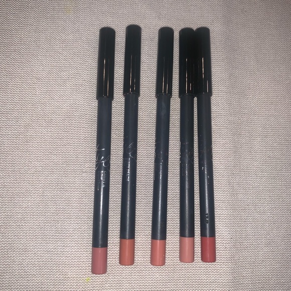 Kylie Cosmetics Other - Kylie Cosmetics Bundle